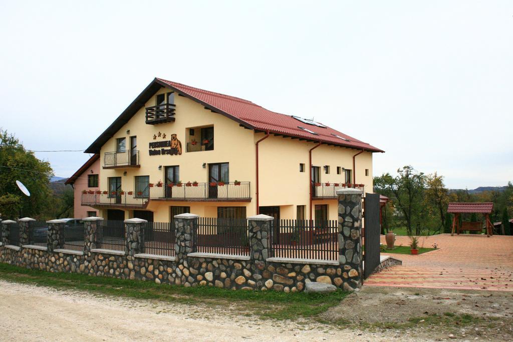 Pensiunea Valea Ursului Cîmpulung Esterno foto