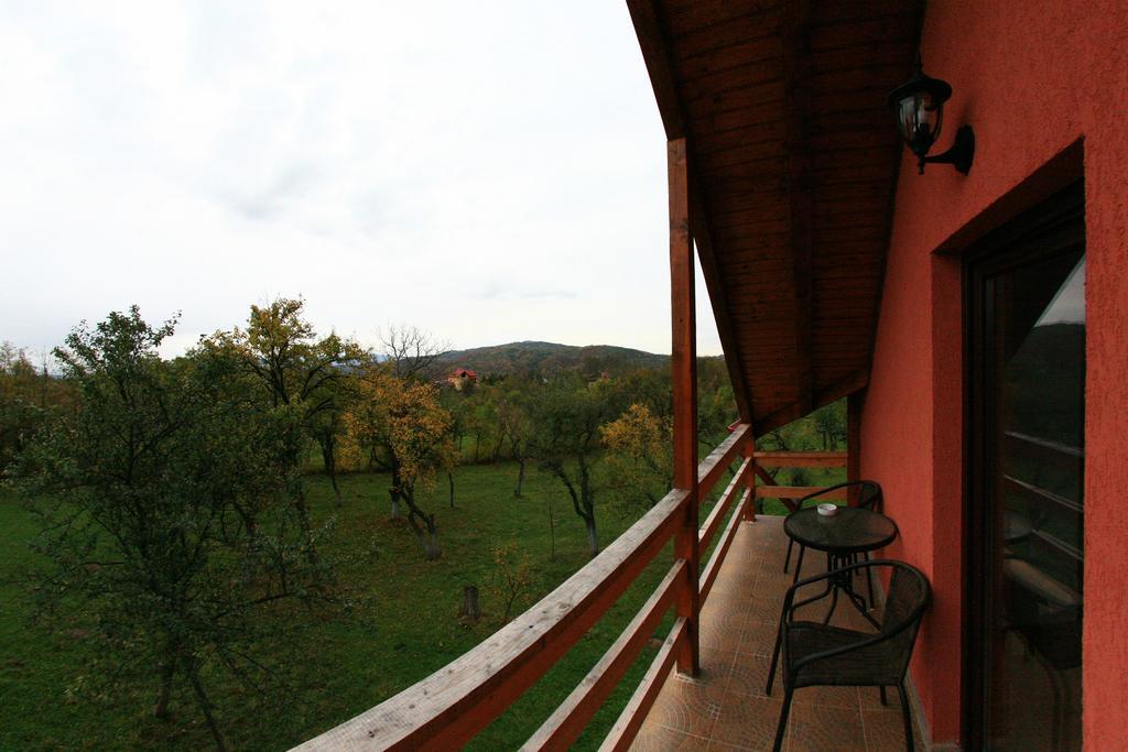 Pensiunea Valea Ursului Cîmpulung Esterno foto